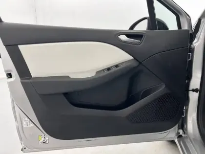 Photo 10 Renault Clio  TCe 90