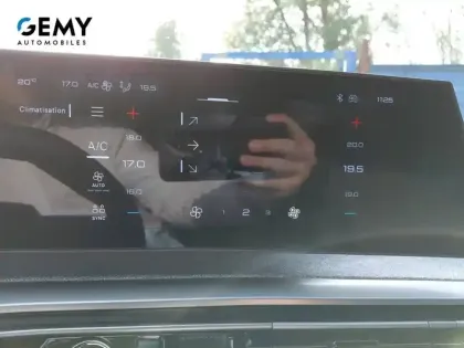 Photo 34 Peugeot 3008  Hybrid 145 e-DCS6