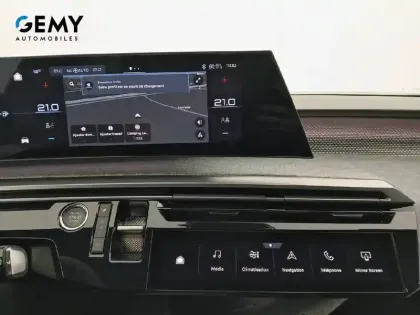 Photo 13 Peugeot 3008  Hybrid 136 e-DCS6