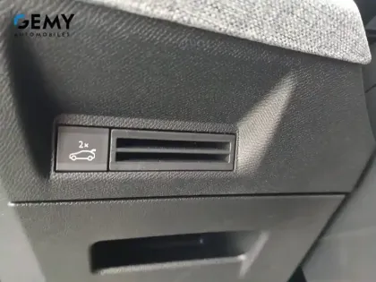 Photo 71 Peugeot 3008  Hybrid 136 e-DCS6