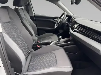 Photo 9 Audi A1  Sportback 30 TFSI 116 ch S tronic 7