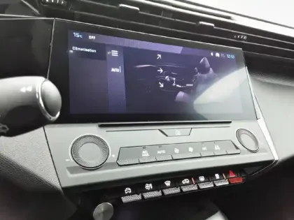 Photo 20 Peugeot 308  BlueHDi 130ch S&S EAT8