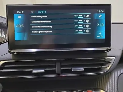 Photo 21 Peugeot 3008  BlueHDi 130ch S&S EAT8