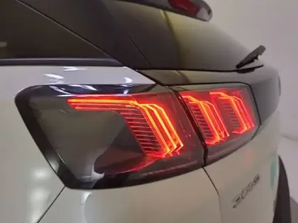 Photo 48 Peugeot 3008  BlueHDi 130ch S&S EAT8