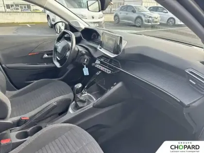 Photo 12 Peugeot 208  PureTech 75 S&S BVM5