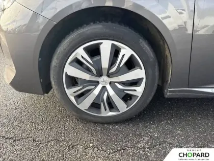 Photo 20 Peugeot 208  PureTech 75 S&S BVM5