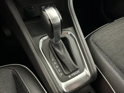 Photo 21 Renault Captur  E-Tech Plug-in 160 - 21