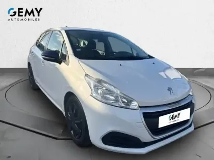 Photo 19 Peugeot 208 Gén. I Ph2 Like 5