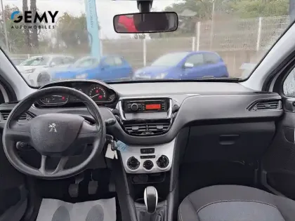Photo 7 Peugeot 208  PureTech 68ch BVM5