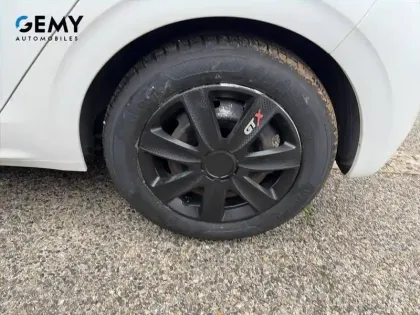 Photo 10 Peugeot 208  PureTech 68ch BVM5