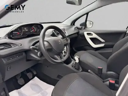 Photo 8 Peugeot 208  PureTech 68ch BVM5