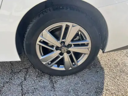 Photo 10 Peugeot 308  SW BlueHDi 130ch S&S EAT8