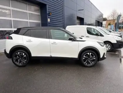 Photo 26 Peugeot 2008  PureTech 130 S&S BVM6