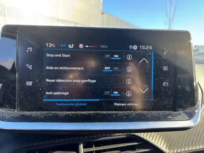 Photo 25 Peugeot 208  PureTech 100 S&S EAT8