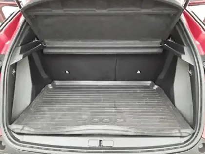 Photo 5 Peugeot 2008  Moteur électrique 136 ch