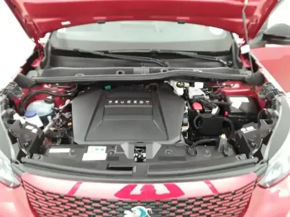 Photo 26 Peugeot 2008  Moteur électrique 136 ch