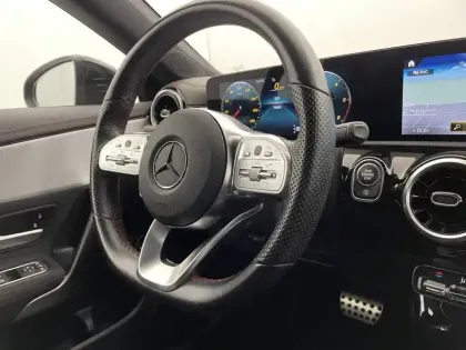 Photo 43 Mercedes CLA  Coupé 180 d 8G-DCT