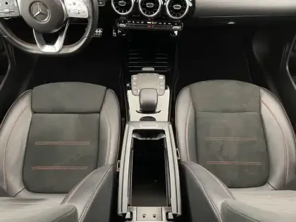 Photo 45 Mercedes CLA  Coupé 180 d 8G-DCT