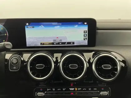 Photo 40 Mercedes CLA  Coupé 180 d 8G-DCT