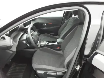 Photo 10 Peugeot 208  Electrique 50 kWh 136ch