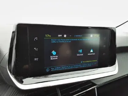 Photo 20 Peugeot 208  Electrique 50 kWh 136ch