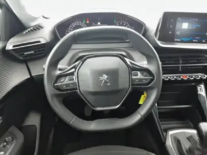 Photo 8 Peugeot 208  PureTech 75 S&S BVM5