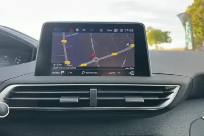 Photo 14 Peugeot 3008  Puretech 130ch S&S EAT8