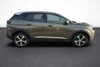 Photo 33 Peugeot 3008 Gén. II Ph1 Allure 5