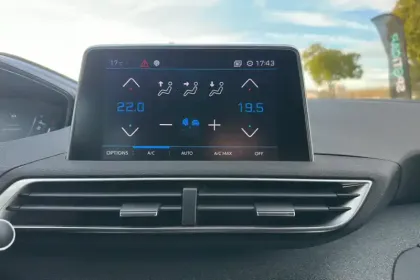 Photo 43 Peugeot 3008 Gén. II Ph1 Allure 5