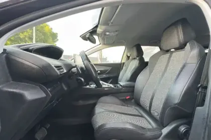 Photo 7 Peugeot 3008  Puretech 130ch S&S EAT8