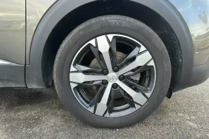 Photo 27 Peugeot 3008  Puretech 130ch S&S EAT8