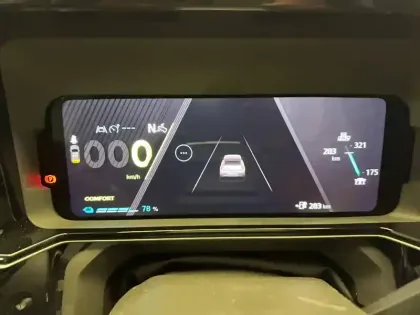 Photo 101 Renault 5 Renault  E-Tech Electrique 10 ch autonomie confort