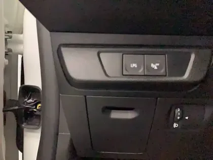 Photo 29 Dacia Sandero  ECO-G 100 - 22