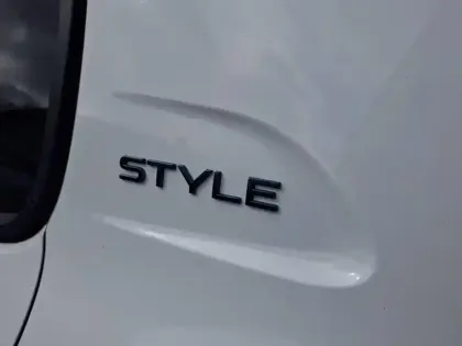 Photo 62 Peugeot 208  PureTech 100 S&S BVM6