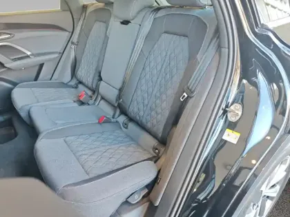 Photo 13 Audi Q5  e-hybrid 299 ch S tronic 7 Quattro