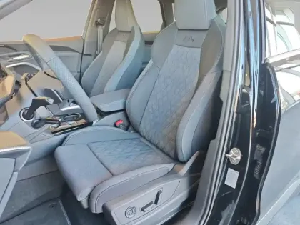 Photo 9 Audi Q5  e-hybrid 299 ch S tronic 7 Quattro