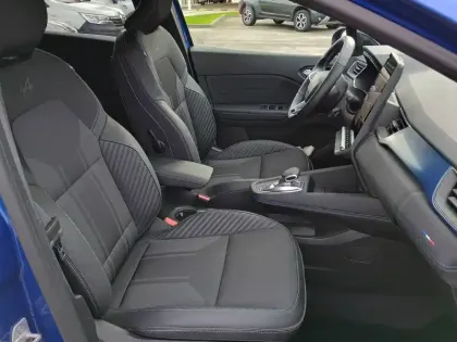 Photo 13 Renault Symbioz  E-Tech full hybrid 145