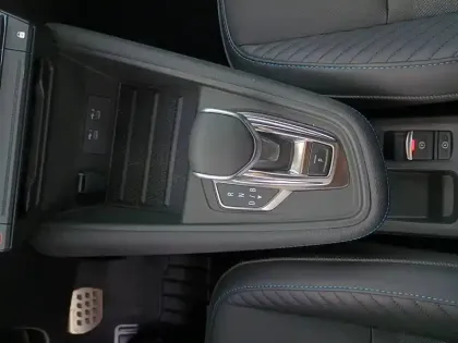 Photo 12 Renault Symbioz  E-Tech full hybrid 145