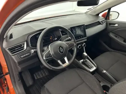 Photo 9 Renault Clio  E-Tech 140