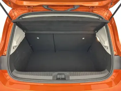 Photo 17 Renault Clio  E-Tech 140