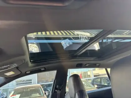 Photo 21 Audi Q8 RS  Tiptronic 8 Quattro