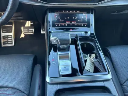 Photo 10 Audi Q8 RS  Tiptronic 8 Quattro