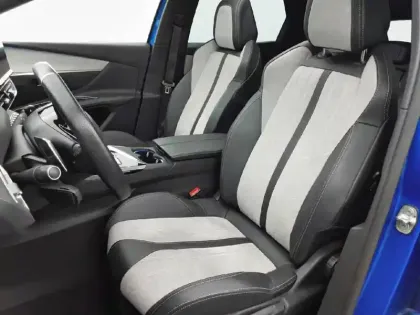 Photo 10 Peugeot 3008  Hybrid 225 e-EAT8