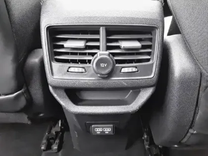 Photo 18 Peugeot 3008  Hybrid 225 e-EAT8