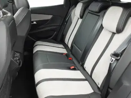 Photo 11 Peugeot 3008  Hybrid 225 e-EAT8