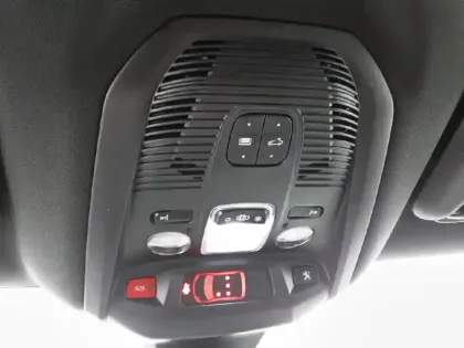 Photo 34 Peugeot 3008  Hybrid 225 e-EAT8