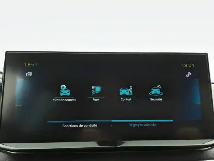 Photo 27 Peugeot 3008  Hybrid 225 e-EAT8