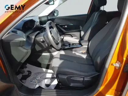Photo 28 Peugeot 2008  PureTech 130 S&S BVM6