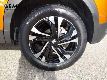 Photo 10 Peugeot 2008  PureTech 130 S&S BVM6