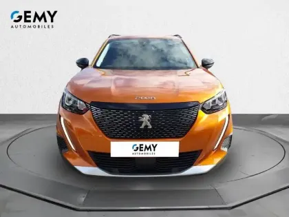 Photo 21 Peugeot 2008  PureTech 130 S&S BVM6